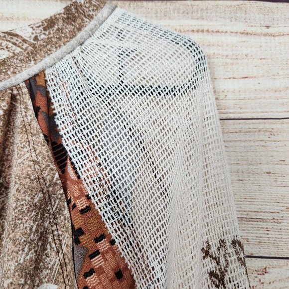 Gimmicks by BKE Brown and Cream Tunic Top - Picture 11 of 16